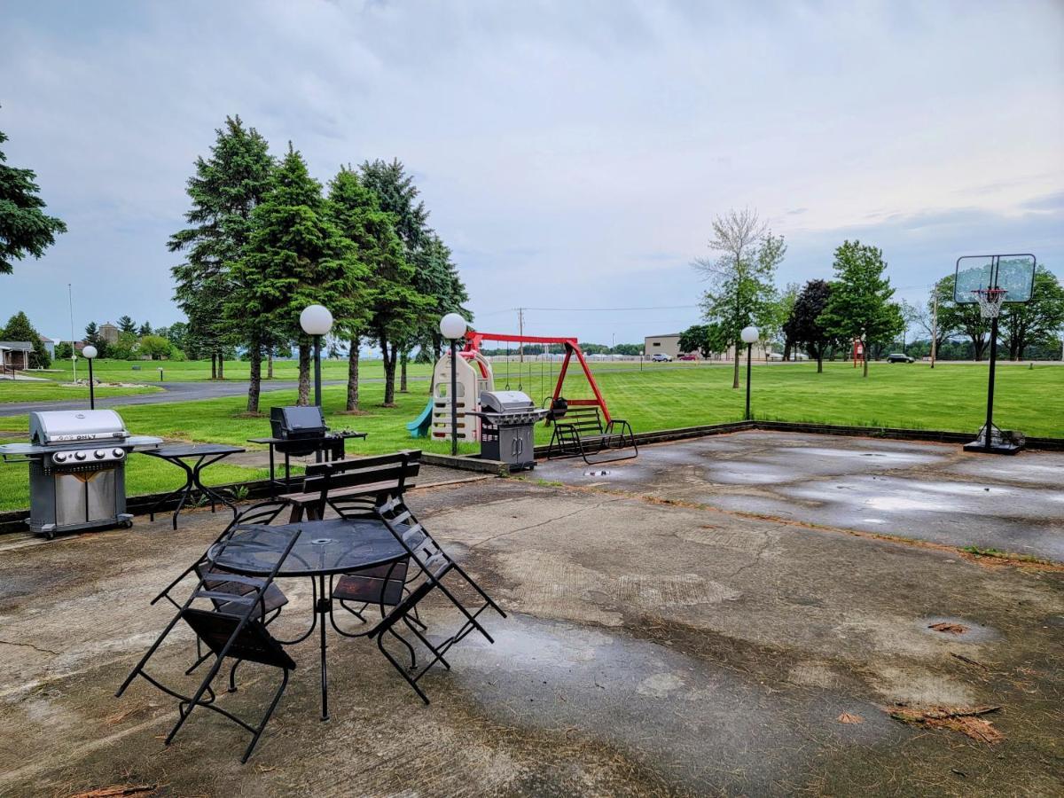 Skyview Motel - Prairie Du Sac المظهر الخارجي الصورة
